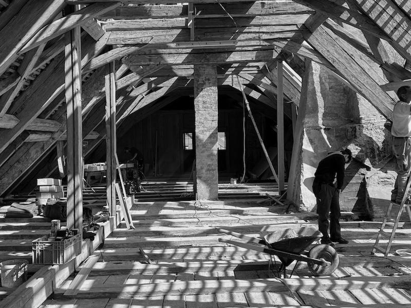 1703 Château Léchelles Dachstuhl